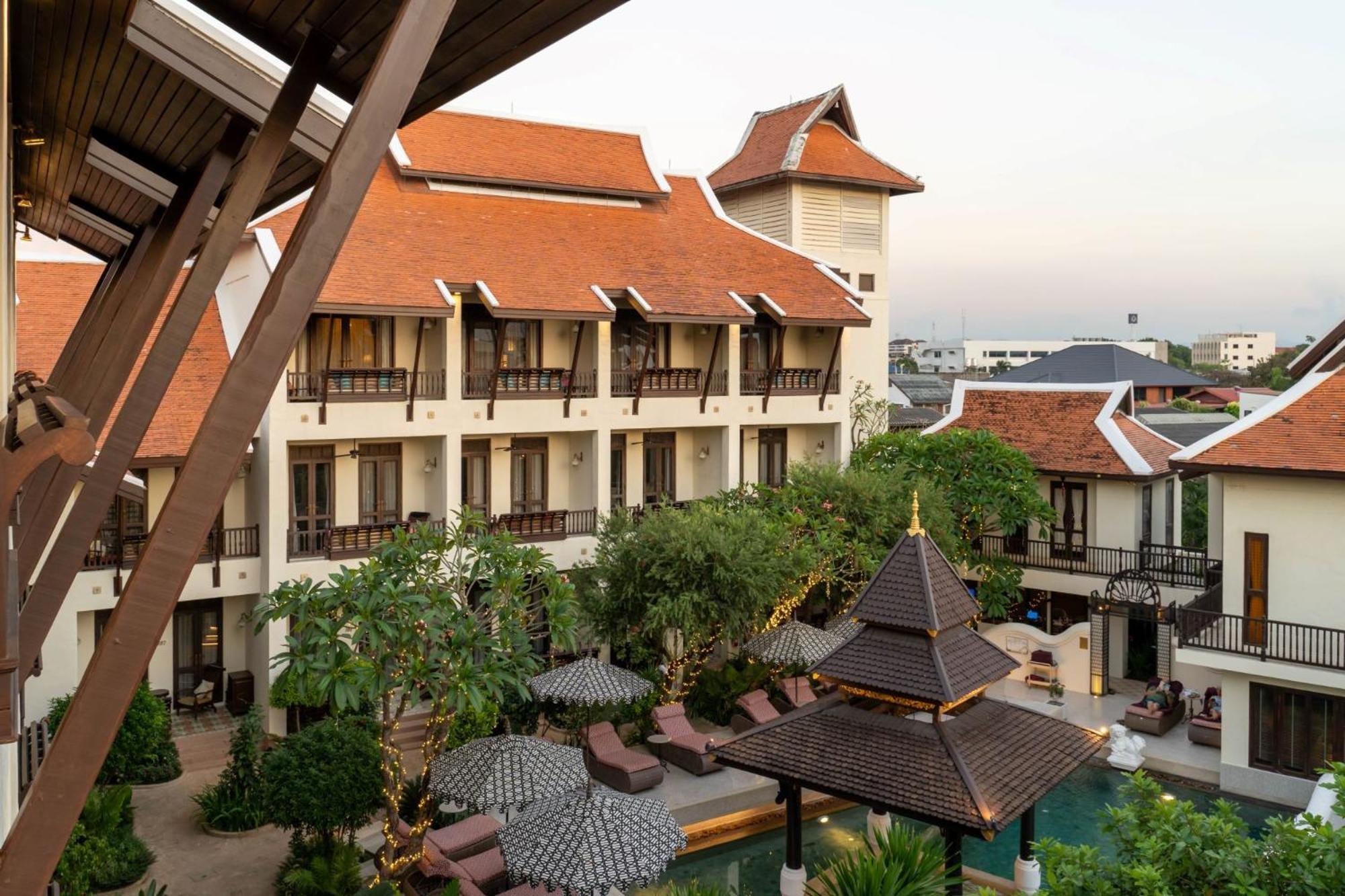Puripunn Hideaway Hotel Чиангмай Екстериор снимка